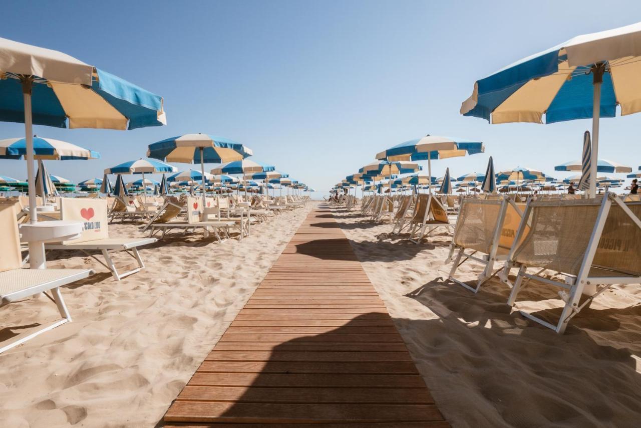 Hotel Villa Del Mare Senigallia Bagian luar foto